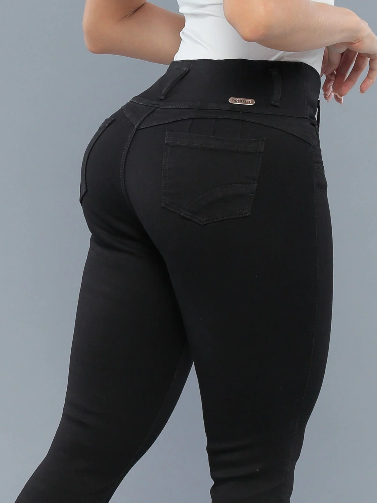 Ami Butt Lift Jeans 15797 - Image 4